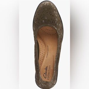 CLARKS Jenette Ease Ballet Flat. Olive Green. Women’s 7.5 - very nice condition‎